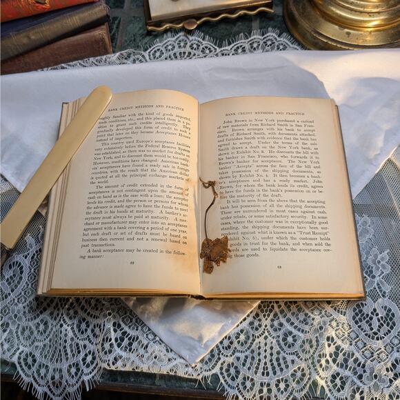 1921 First Printing of "Bank Credit Methods and Practice" Antique Hardback Book - Picture 8 of 10